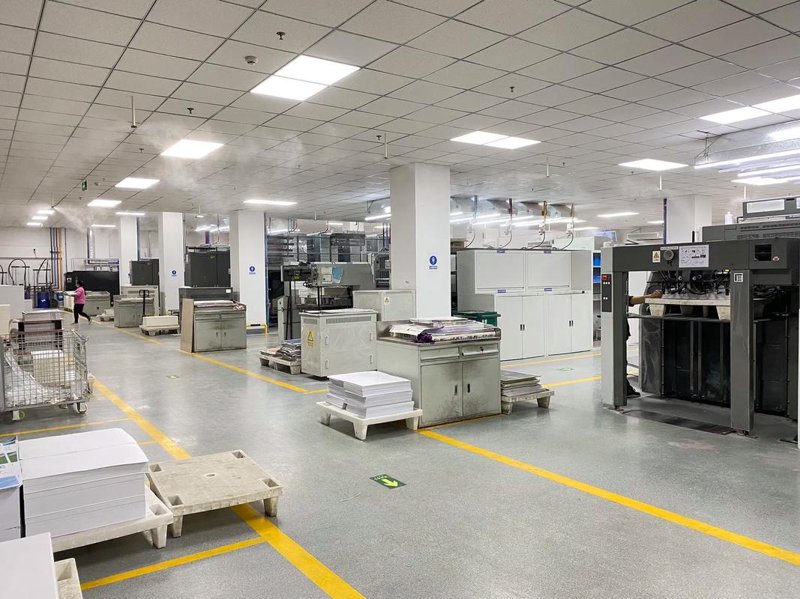一本画册的“换脸术”：看潮州印务如何用工艺提升客户品牌价值
